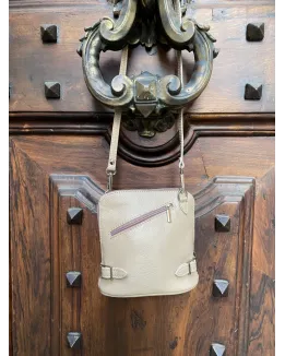 Pochette en cuir modèle GINA