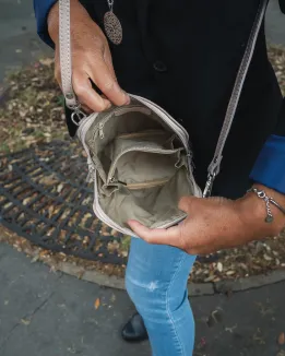 Pochette en cuir modèle GINA